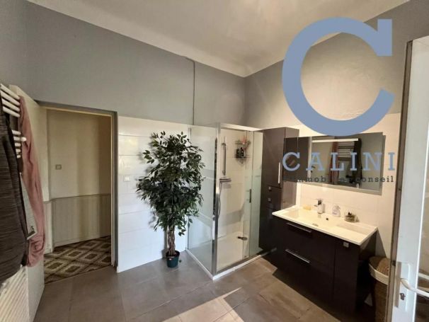 A louer MAISON DE MAîTRE SAINT GENIES DE MALGOIRES