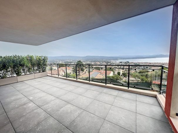 A vendre VILLA contemporaine 116 m² VUE MER PANORAMIQUE la Ciotat