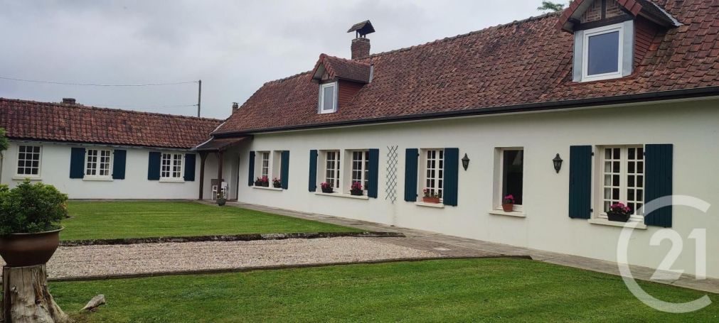 MAISON  DE MAîTRE BORD DE MER SAULCHOY