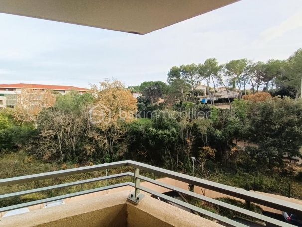 APPARTEMENT T3 62 M2 TERRASSE BORD DE MER FREJUS