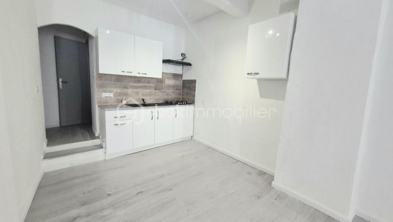 APPARTEMENT T3 65 M2  CUERS