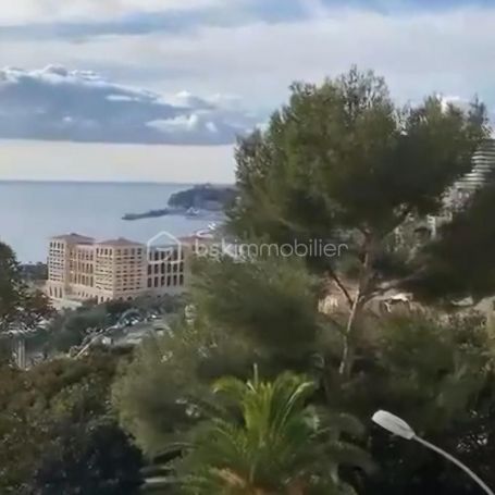 APPARTEMENT T3 57 M2 TERRASSE BORD DE MER ROQUEBRUNE CAP MARTIN