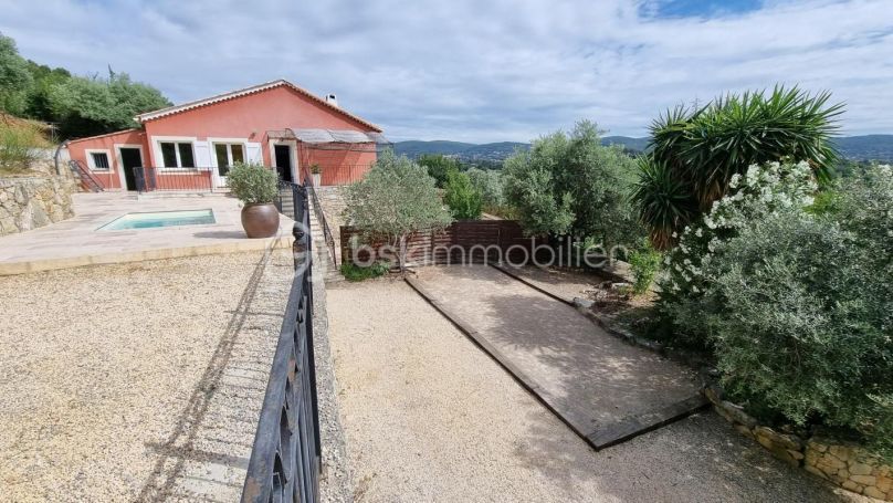 MAISON  5 PIECES 93 M2  DRAGUIGNAN