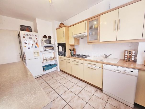 A vendre Appartement t4 71 M² Marseille