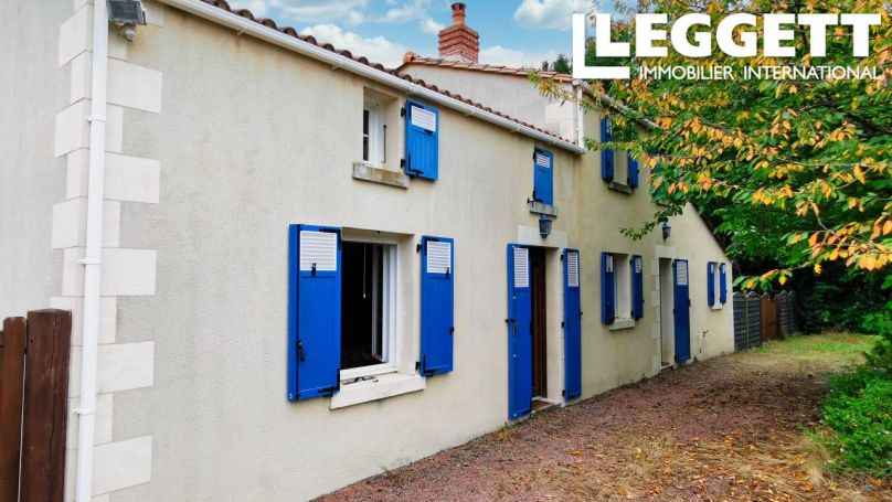 A vendre TRES belle maison situEe au calme, dans un cadre idyllique Mouilleron Saint Germain