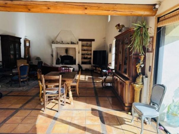 A vendre Maison 3 PIECES 146 M² Pujaut