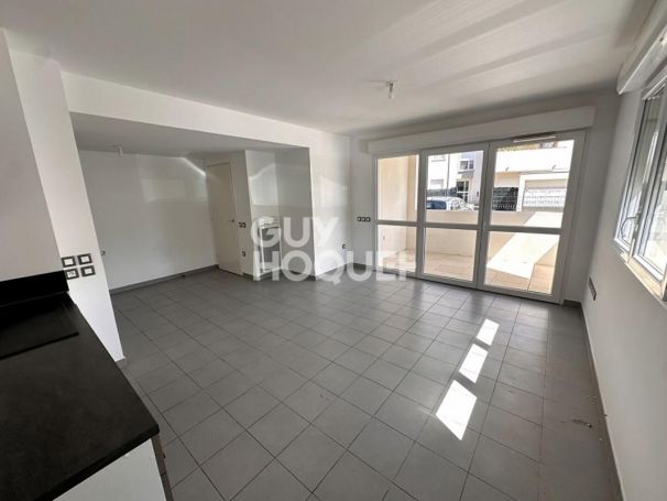 APPARTEMENT T2 42 M2 TERRASSE  PEZILLA LA RIVIERE