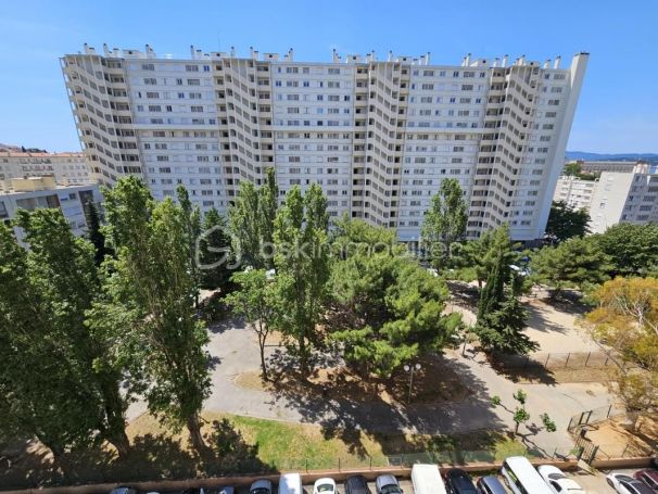 APPARTEMENT T3 68 M2 BORD DE MER TOULON