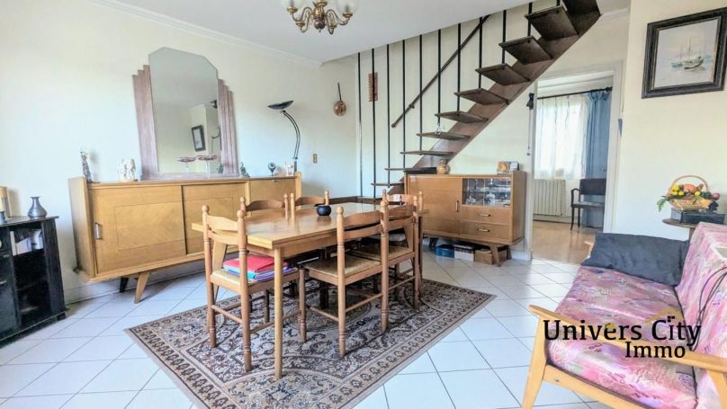 A vendre Maison 4 PIECES 83 M²  Nantes