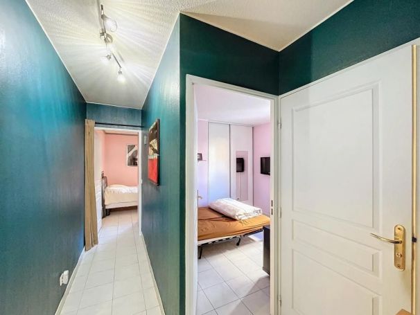 A louer APPARTEMENT T3 68 M2 TERRASSE BORD DE MER MENTON