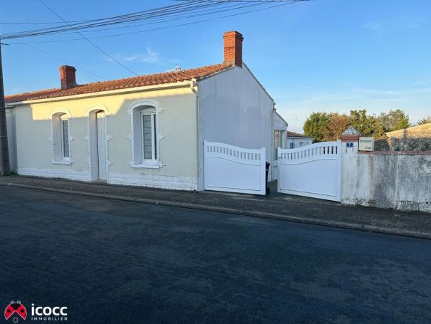 A vendre Ensemble immobilier à rénover 85460 L Aiguillon La Presqu Ile