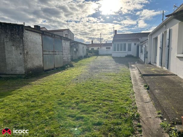 A vendre Ensemble immobilier à rénover 85460 L Aiguillon La Presqu Ile