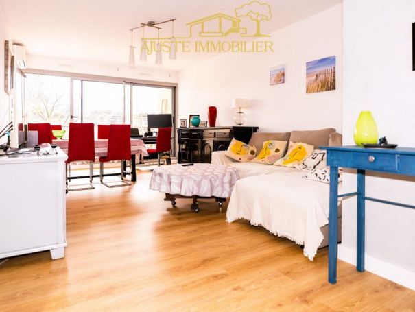 A vendre Appartement T4 79 M²  Marseille