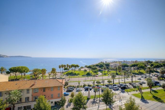 APPARTEMENT T2 43 M2 TERRASSE VUE MER NICE