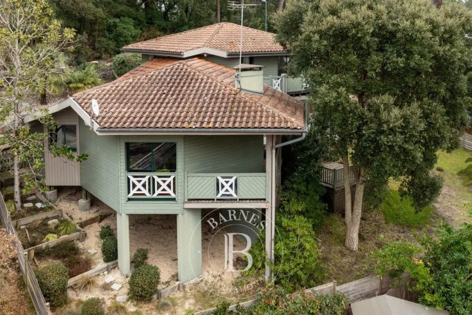 MAISON  CONTEMPORAINE BORD DE MER SEIGNOSSE