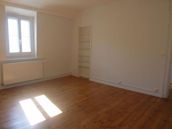 APPARTEMENT T3 92 M2  LISIEUX