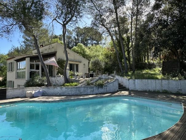 A louer MAISON 5 PIECES 128 M2 SAINT CLEMENT DE RIVIERE