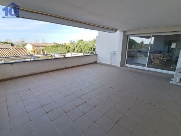 APPARTEMENT T2 52 M2 TERRASSE BORD DE MER VALRAS PLAGE