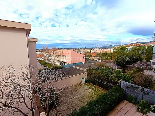 APPARTEMENT T4 68 M2 PLAGE à PIED SIX FOURS LES PLAGES