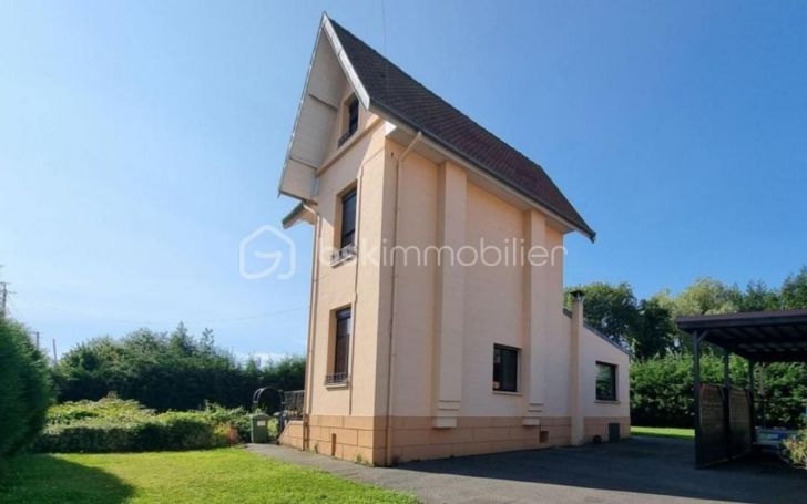 MAISON  DE MAîTRE  CAMBLAIN CHATELAIN