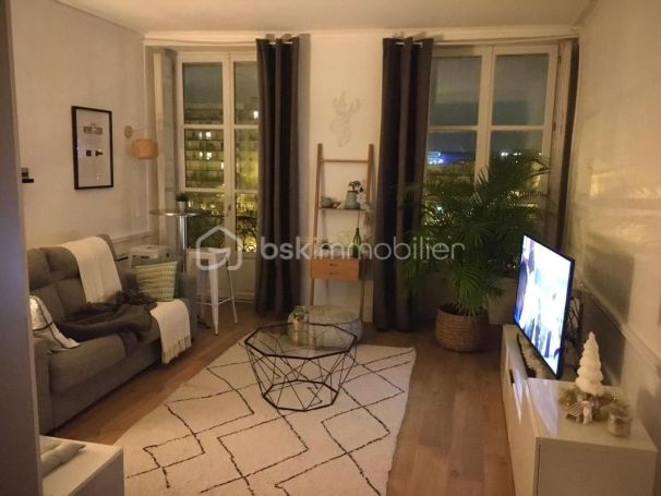 APPARTEMENT T2 44 M2  NANTES