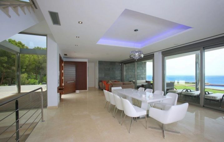 PENTHOUSE DE PRESTIGE  TERRASSE PIEDS DANS L'EAU ALTEA