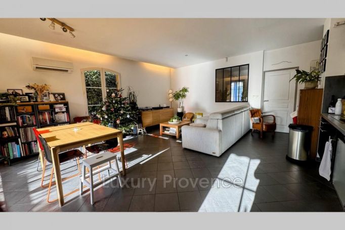 APPARTEMENT T4 88 M2 TERRASSE  CHATEAUNEUF LE ROUGE