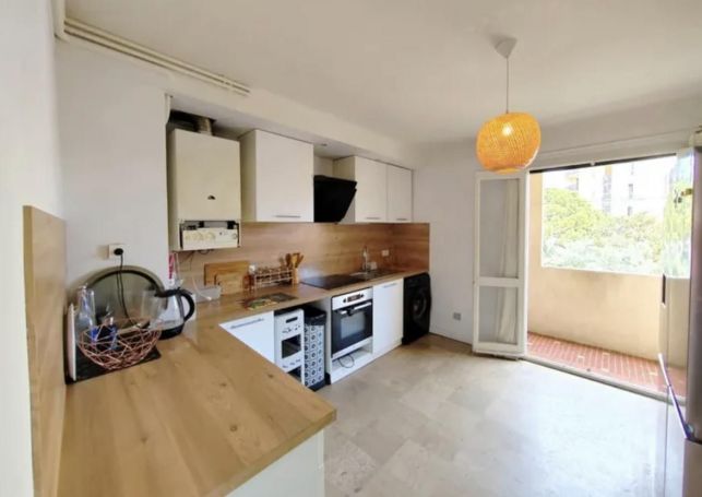 APPARTEMENT T4 110 M2  PERPIGNAN