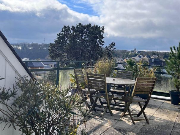 vente Bel appartement avec terrasse en centre ville de Dinan