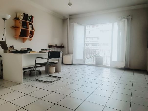 A vendre APPARTEMENT T3 76 M² Quartier La Rode TOULON