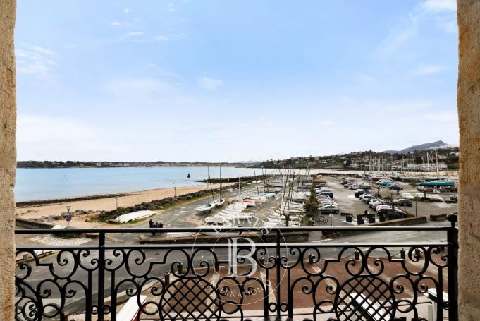 APPARTEMENT NEUF T4 103 M2 BORD DE MER CIBOURE