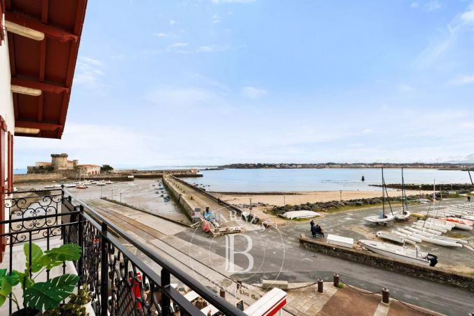 APPARTEMENT NEUF T4 103 M2 BORD DE MER CIBOURE