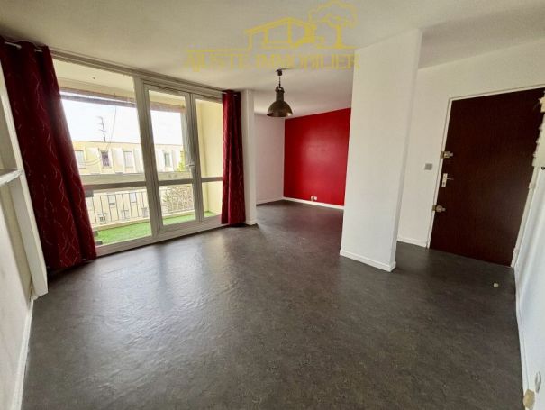 APPARTEMENT T5 92 M2 BORD DE MER MARIGNANE