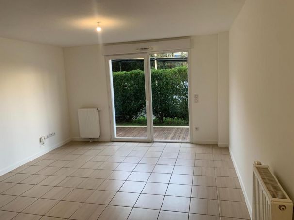 APPARTEMENT T2 44 M2 TERRASSE  CENON