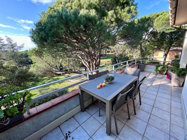 APPARTEMENT T3 58 M2 BORD DE MER SAINT RAPHAEL