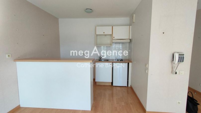 APPARTEMENT T2 43 M2  LES GONDS