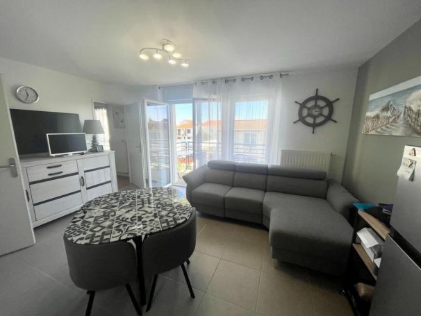 APPARTEMENT T2 45 M2 BORD DE MER LES SABLES D OLONNE