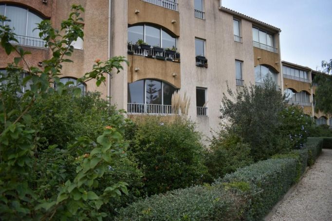 APPARTEMENT T2 47 M2 PLAGE à PIED LA LONDE LES MAURES