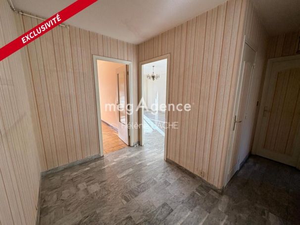 A vendre Nice - Saint-Roch - Appartement 3 piÃ¨ces Traversant sur Terrasses, Cave et Grand Garage FermÃ© 06300 Nice