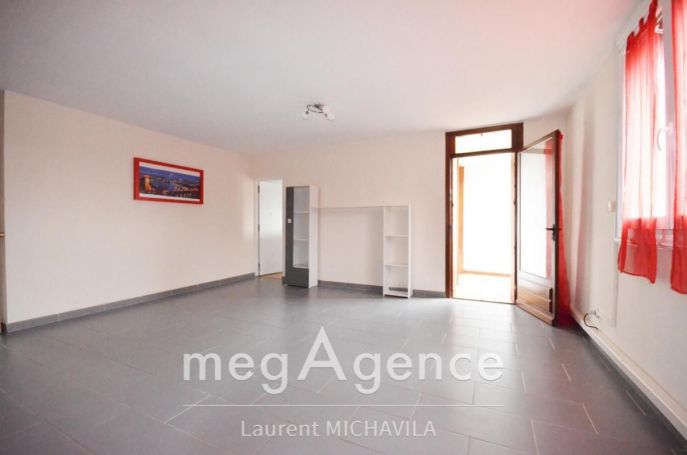 APPARTEMENT T3 71 M2  BEZIERS