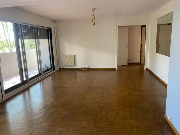 APPARTEMENT T4 121 M2 TERRASSE  PERPIGNAN