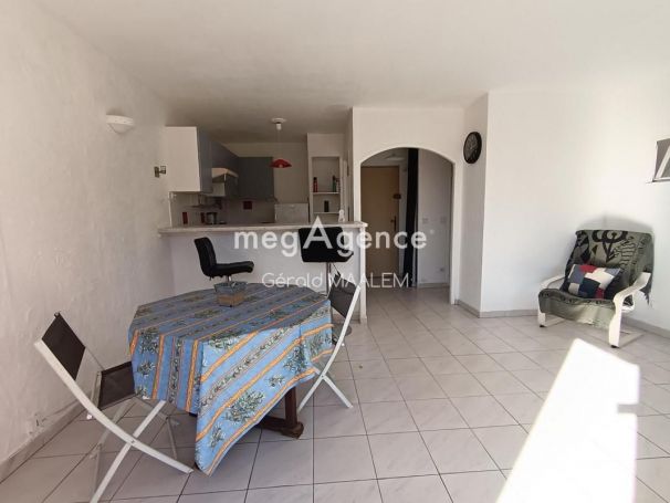 APPARTEMENT T2 41 M2 TERRASSE BORD DE MER GRIMAUD