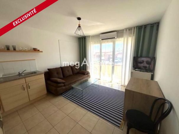 APPARTEMENT T2 33 M2 BORD DE MER HYERES