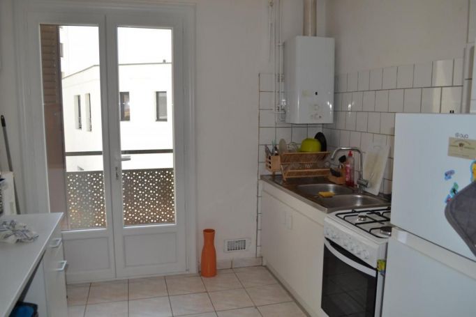 APPARTEMENT T3 70 M2  CARCASSONNE