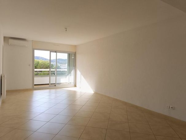 APPARTEMENT T5 103 M2 BORD DE MER NARBONNE