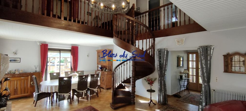 A louer MAISON 8 PIECES 190 M2 VERNET LES BAINS