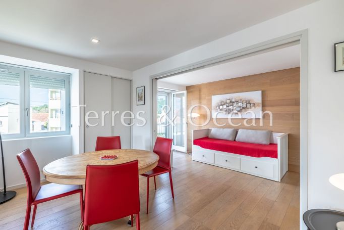 APPARTEMENT T3 76 M2 BORD DE MER BIARRITZ Commerces de Quartier