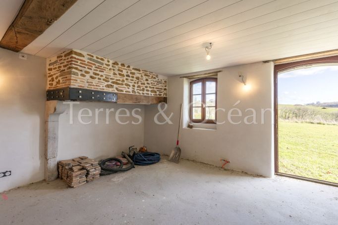 MAISON  8 PIECES 300 M2  SALIES DE BEARN campagnes