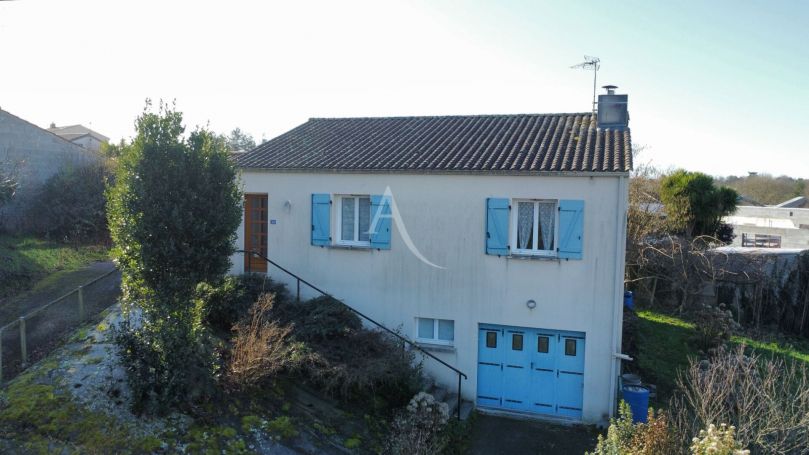 MAISON  8 PIECES 92 M2 BORD DE MER TALMONT SAINT HILAIRE