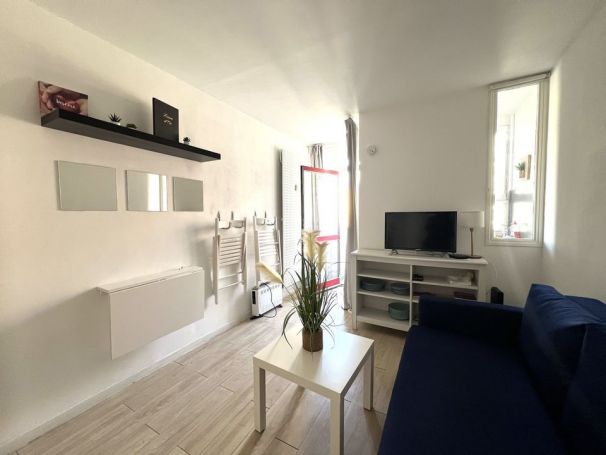 STUDIO  20 M2  MARSEILLE 5EME